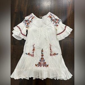 Free People Embroidered White Dress with Floral Accents Size XS